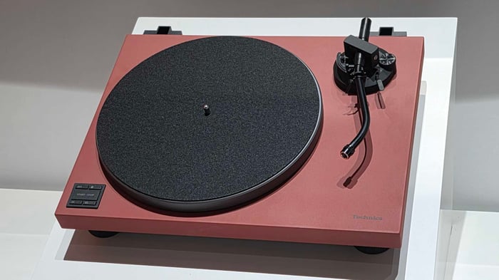 Technics SL-40CBT Turntable Side View