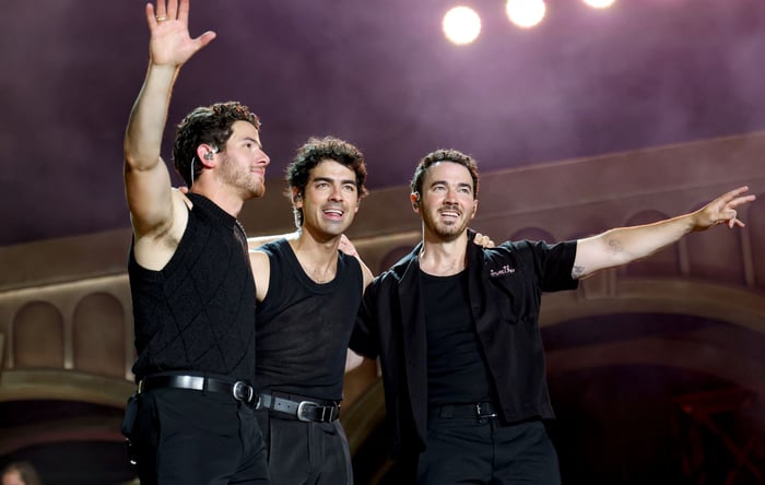 The Jonas Brothers lighting up the stage during their Los Angeles show