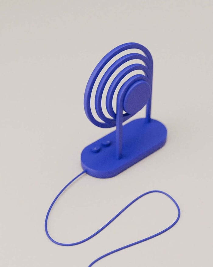 The speaker’s core driver exposed, reinforcing its audio roots