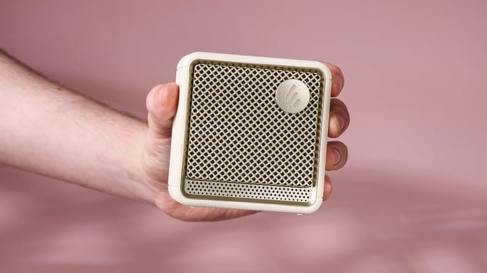 Edifier ES20 Bluetooth Speaker