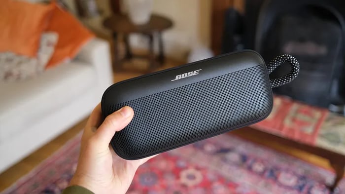 Bose SoundLink Plus Lifestyle