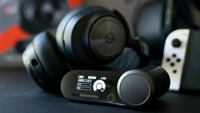 SteelSeries Arctis Nova Pro microphone clarity