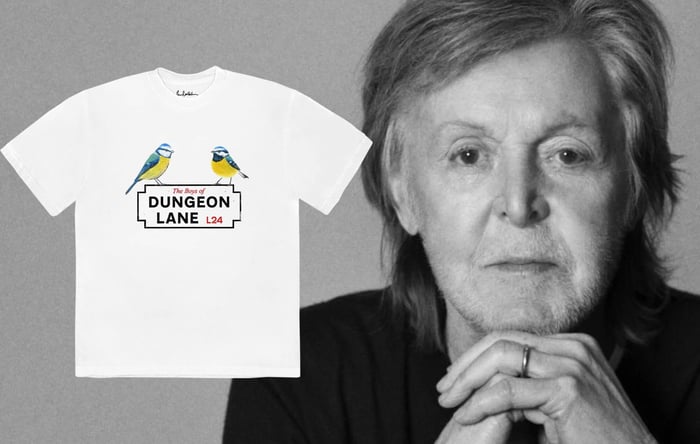 Stella McCartney The Boys of Dungeon Lane' t-shirt