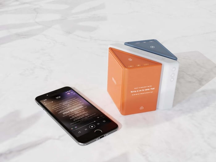 Close-up of module connection system