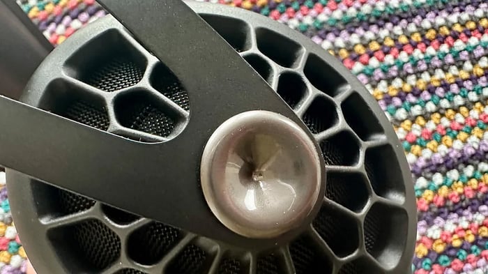 Close-up of Meze Audio 105 AER design