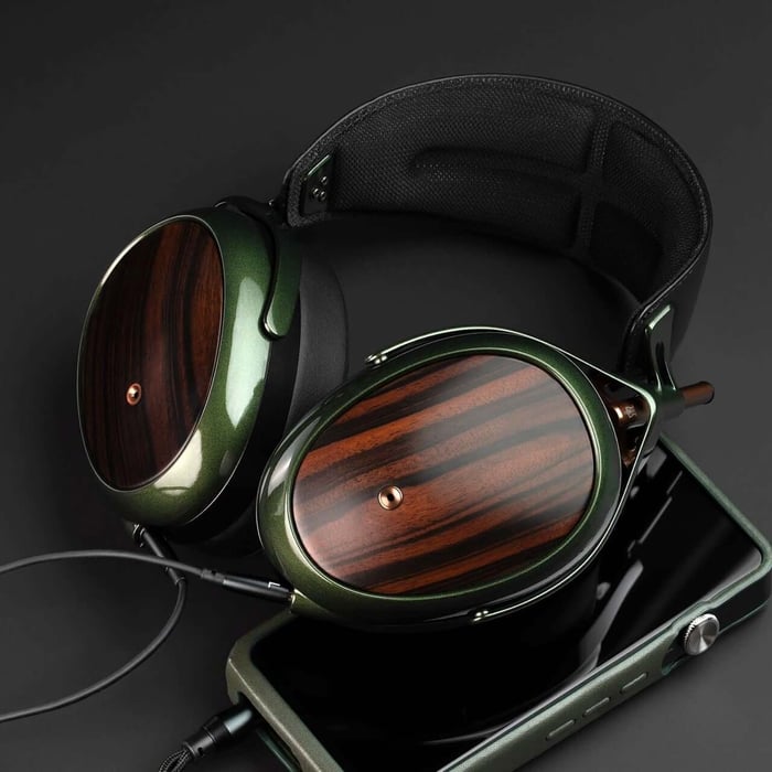 Close-up of Meze Audio Strada’s magnetic ear pad system