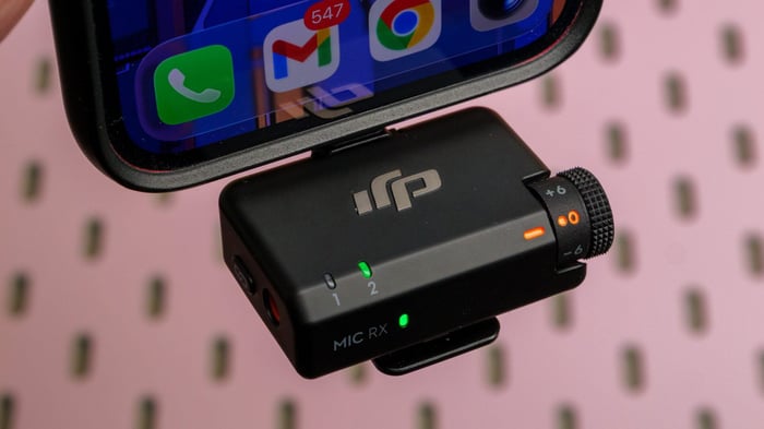 DJI Mic Mini 2 colorful panels close-up