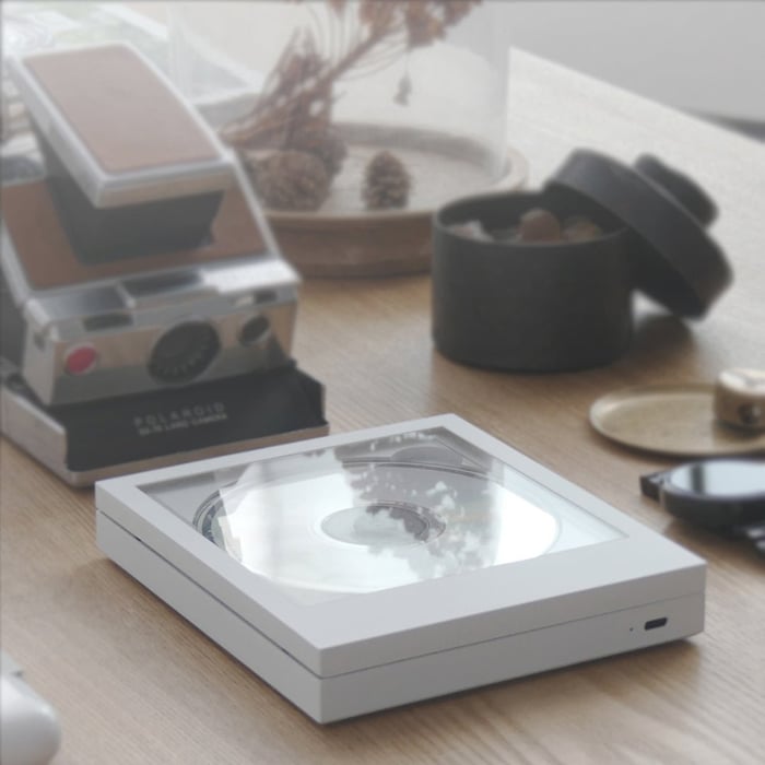 Frame CD Player minimalist design