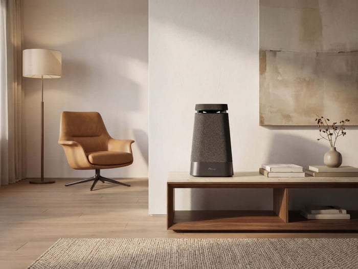 Mirage Onda speaker showcasing sleek profile and fabric wrap