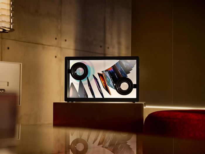 An elegant speaker that doubles as art and entertainment, perfect for any setting.