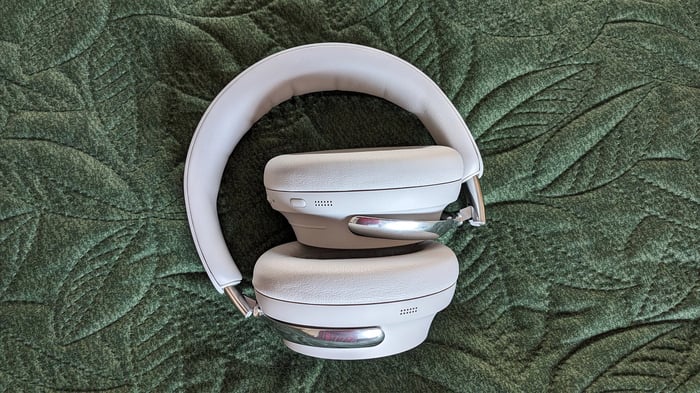 Bose QuietComfort Ultra 2 pushing the boundaries of noise cancellation and functionality