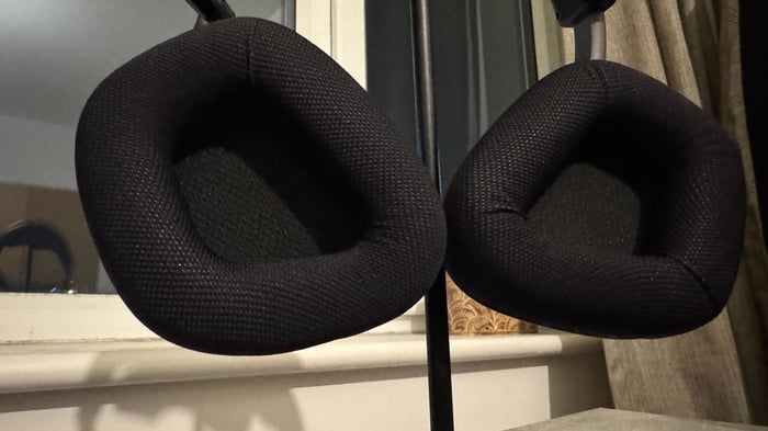 The Void v2 MAX’s blend of style and practicality is clear from every angle.