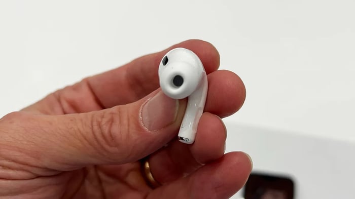 Apple AirPods Pro 2 Full