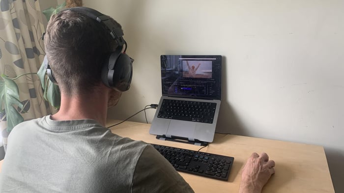 RØDE NTH-100 headphones for editing