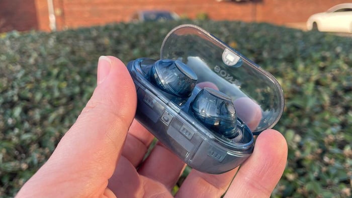 Compact noise-cancelling earbuds at a budget price