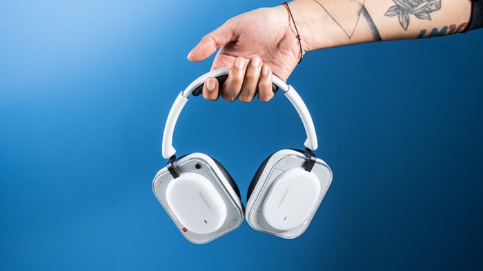Music testing with Nothing Headphone (a)