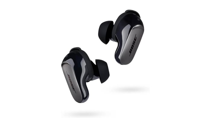 Technics EAH-AZ100 showing off sleek design