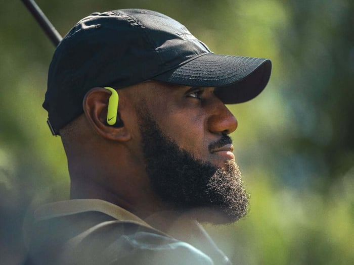 Side profile of earbuds