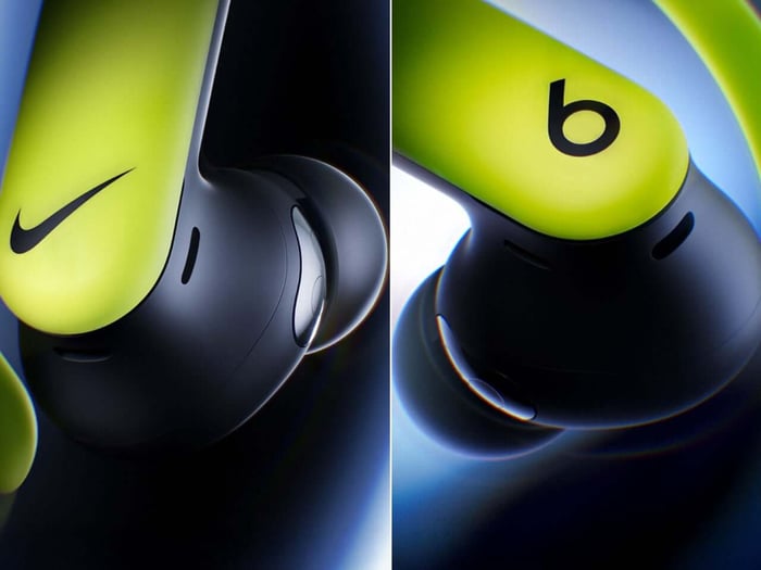 Volt splatter design on earbuds