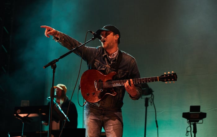 Jamie T delivering a captivating set at Glastonbury 2022.