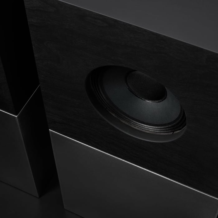 Braque’s presence feels like Cubist architecture—functional art alive with sound.