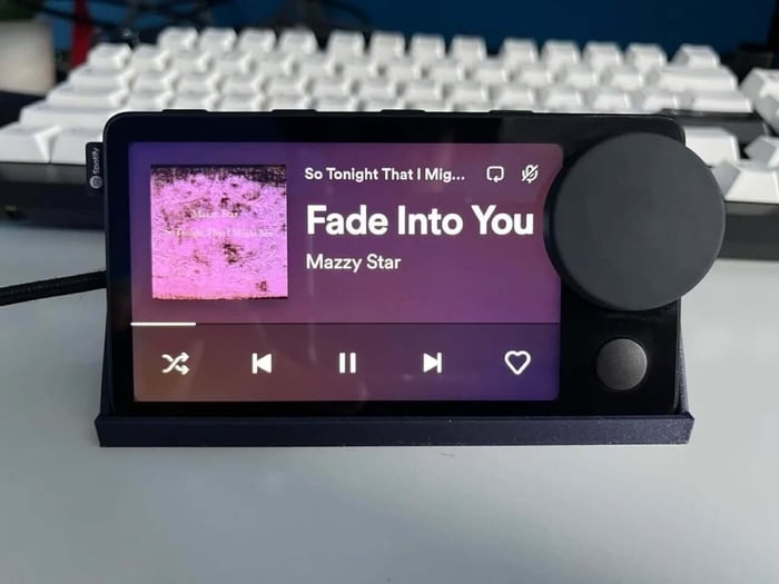 Nocturne interface on Spotify Car Thing