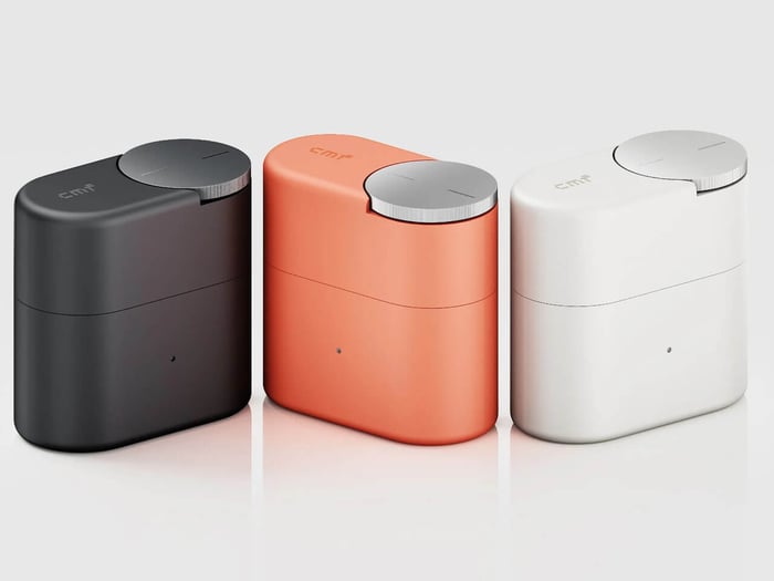 Charging case with Smart Dial control