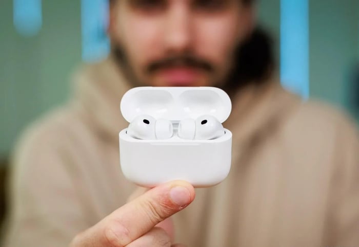 Apple’s innovative AirPods with cameras paving the way