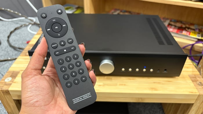 Back panel of Musical Fidelity B1xi showing connectivity