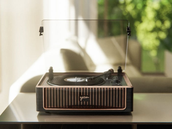 Final image showing the PARON III in a stylish, modern setting