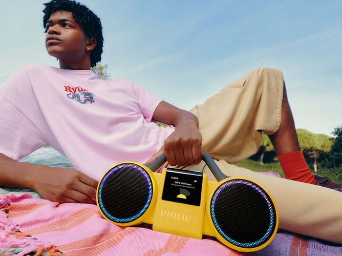 Philips Moving Sound Ringo Duo headphones shown with bright accents