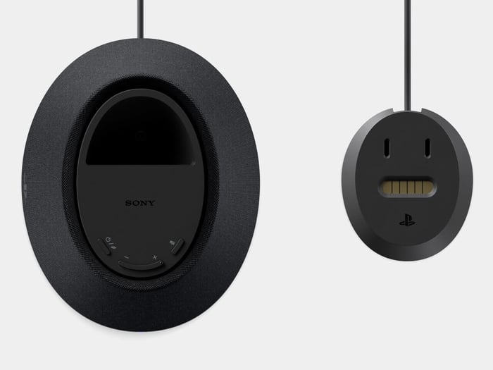 Pulse Elevate speakers with charging stands