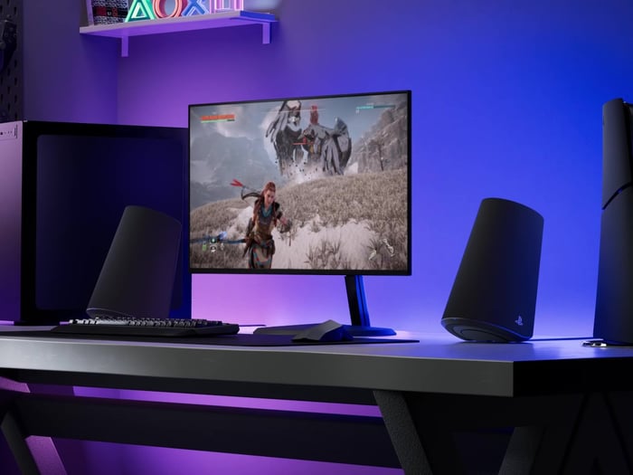 Close-up of Pulse Elevate’s minimalist design and subtle tilt