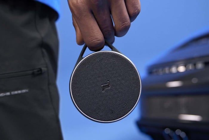 Porsche Design PD S20 speaker front view