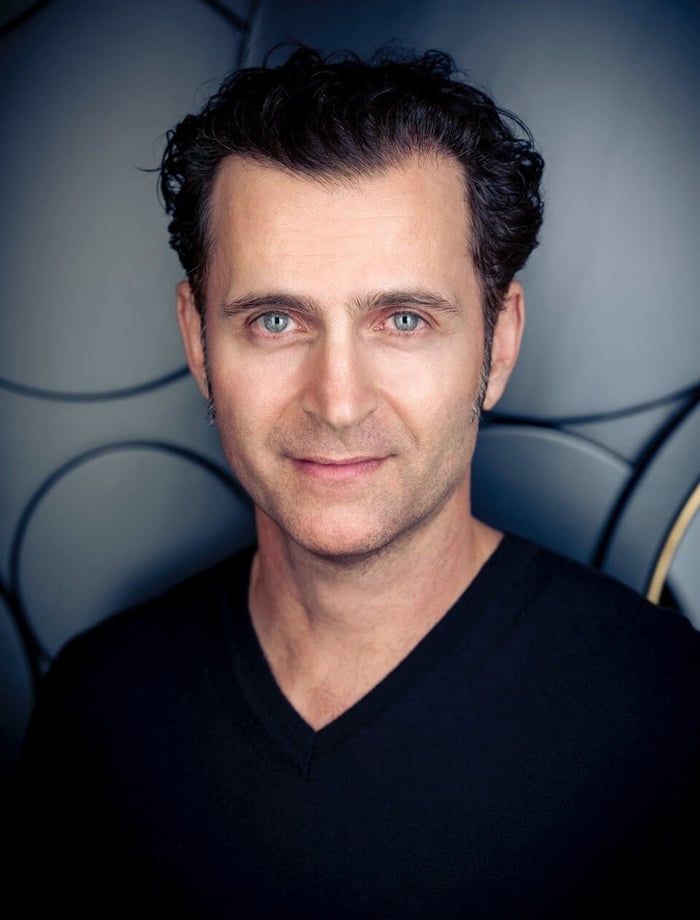 Dweezil Zappa on Stage