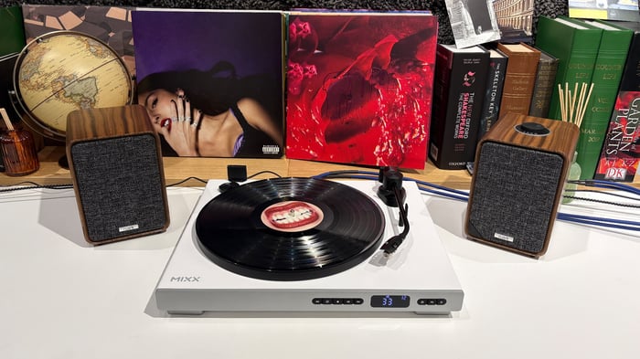 Mixx Analog+ CD playback visual