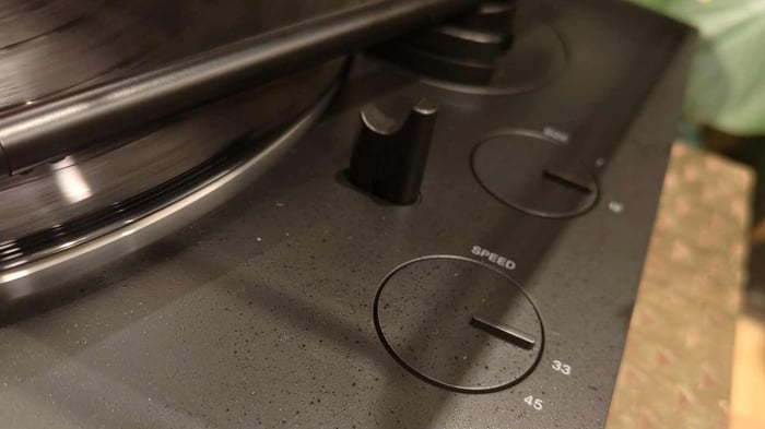 Sony PS-LX310BT front panel with buttons and controls