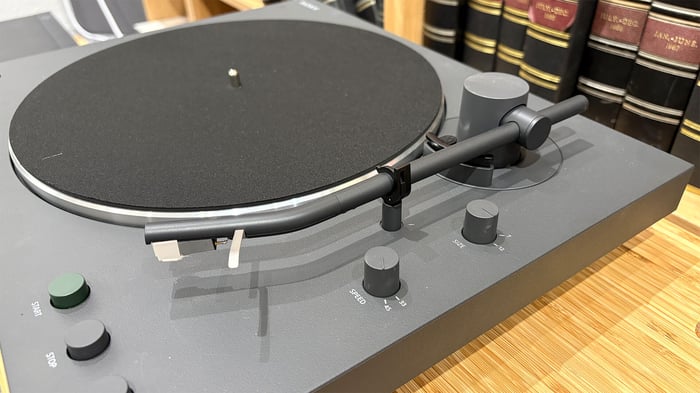 Close-up of the Sony PS-LX3BT control buttons and tonearm