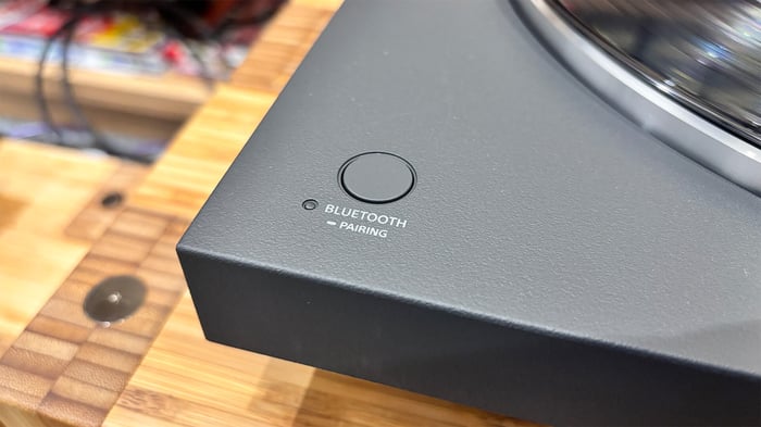 Sony PS-LX3BT connected to wireless devices