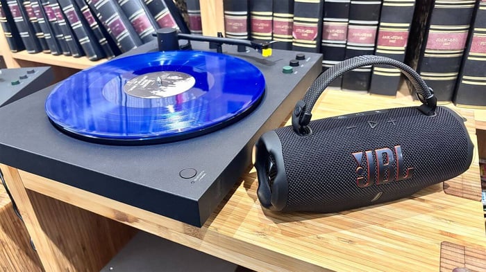Testing Bluetooth Turntables