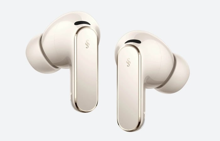 Huawei FreeBuds Pro 5 earbuds with charging case