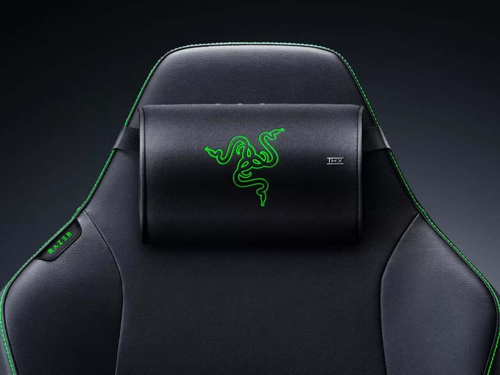 Close view of the Razer Clio X speaker cushion