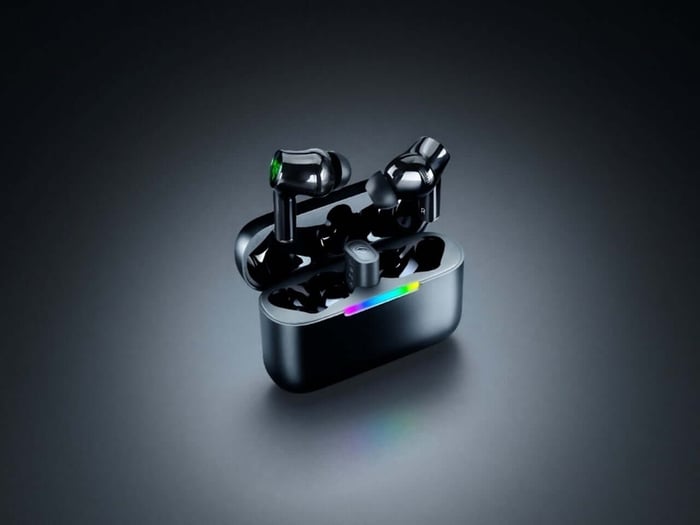 Razer Hammerhead V3 HyperSpeed earbuds angled view