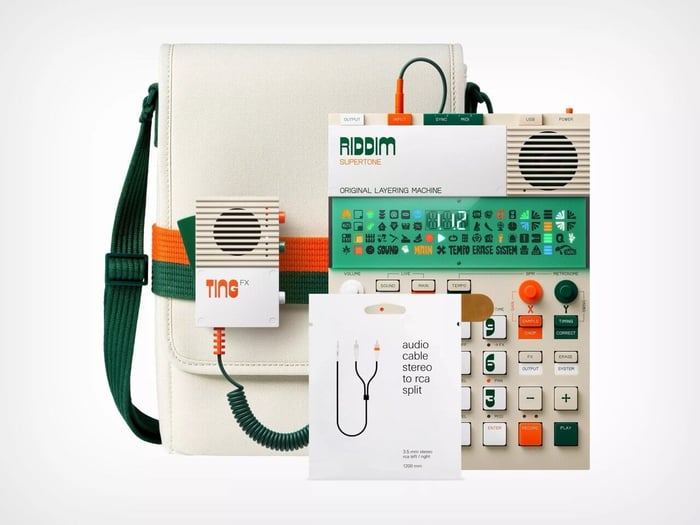 EP-40 Riddim sampler front view showing its compact yet feature-rich interface