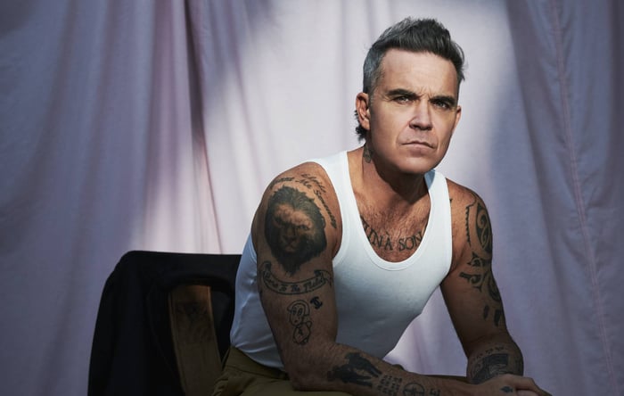 Robbie Williams gearing up for his intimate London show, 2025