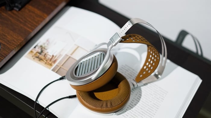 HiFiMan Susvara Unveiled headphones with steel and leather design