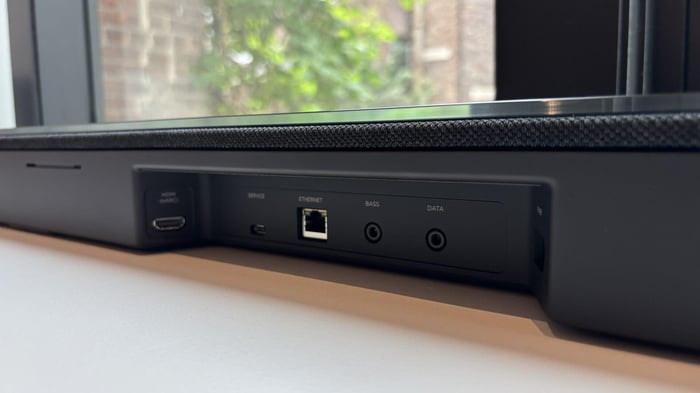 The Bose Lifestyle Ultra soundbar stunned with its Dolby Atmos sound and sophisticated appearance.