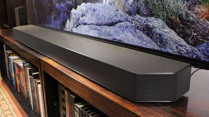 Samsung HW-Q990D Soundbar - Multichannel Powerhouse