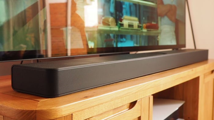 LG S95TR Soundbar - Premium Surround Sound System