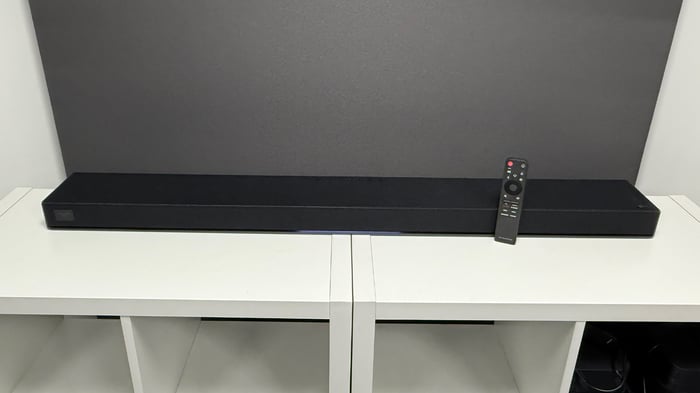 LG Sound Suite H7 soundbar with sleek design